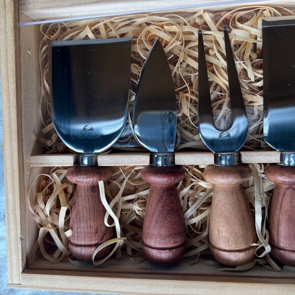 Chicago Cutlery Cheese Utensils Set Small Snack Spreaders Wood Handles NEW - Picture 4 of 8